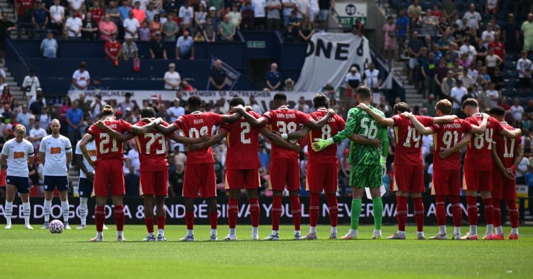 Συγκίνηση στο πρώτο φιλικό της Λίβερπουλ μετά τον θάνατο του Ζότα (pics+vid)