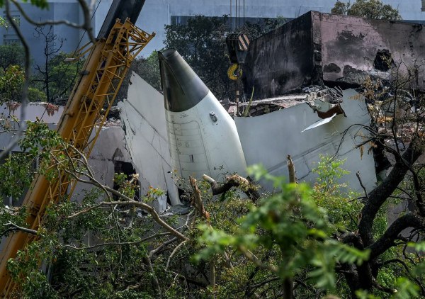 Ρωσία: Συνετρίβη αεροπλάνο με 49 επιβαίνοντες – Εντοπίστηκαν συντρίμμια, δεν υπάρχουν επιζώντες