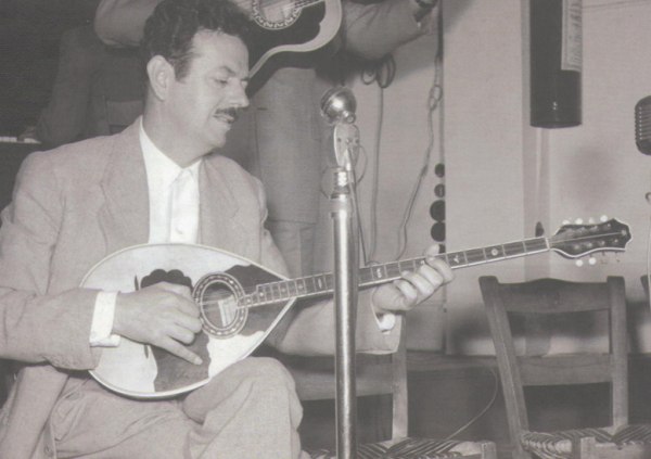 «Βασίλης Τσιτσάνης για πάντα»: Συναυλία για τον σπουδαίο δημιουργό της ελληνικής λαϊκής μουσικής στο Ηρώδειο