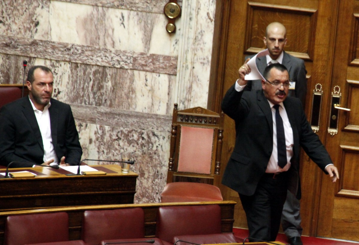 Αποφυλακίζονται Παππάς και Παναγιώταρος