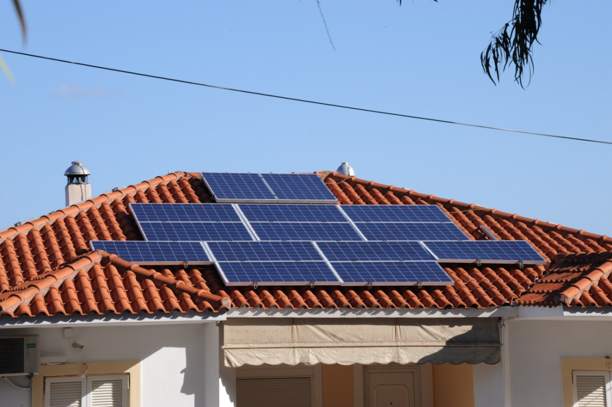 Φωτοβολταϊκά: 10+1 μυστικά για φθηνό ηλεκτρικό ρεύμα