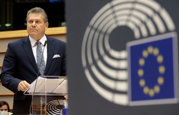 Εμπορικός πόλεμος: Η ΕΕ εξετάζει και τρίτο πακέτο με αντίποινα κατά των ΗΠΑ – Στο στόχαστρο και οι υπηρεσίες