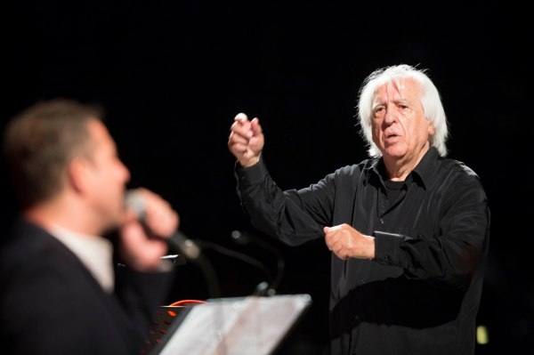 Αριστοφάνεια: Ο Χρήστος Λεοντής μας προσκαλεί σε μια διαφορετική παράσταση στο Ηρώδειο