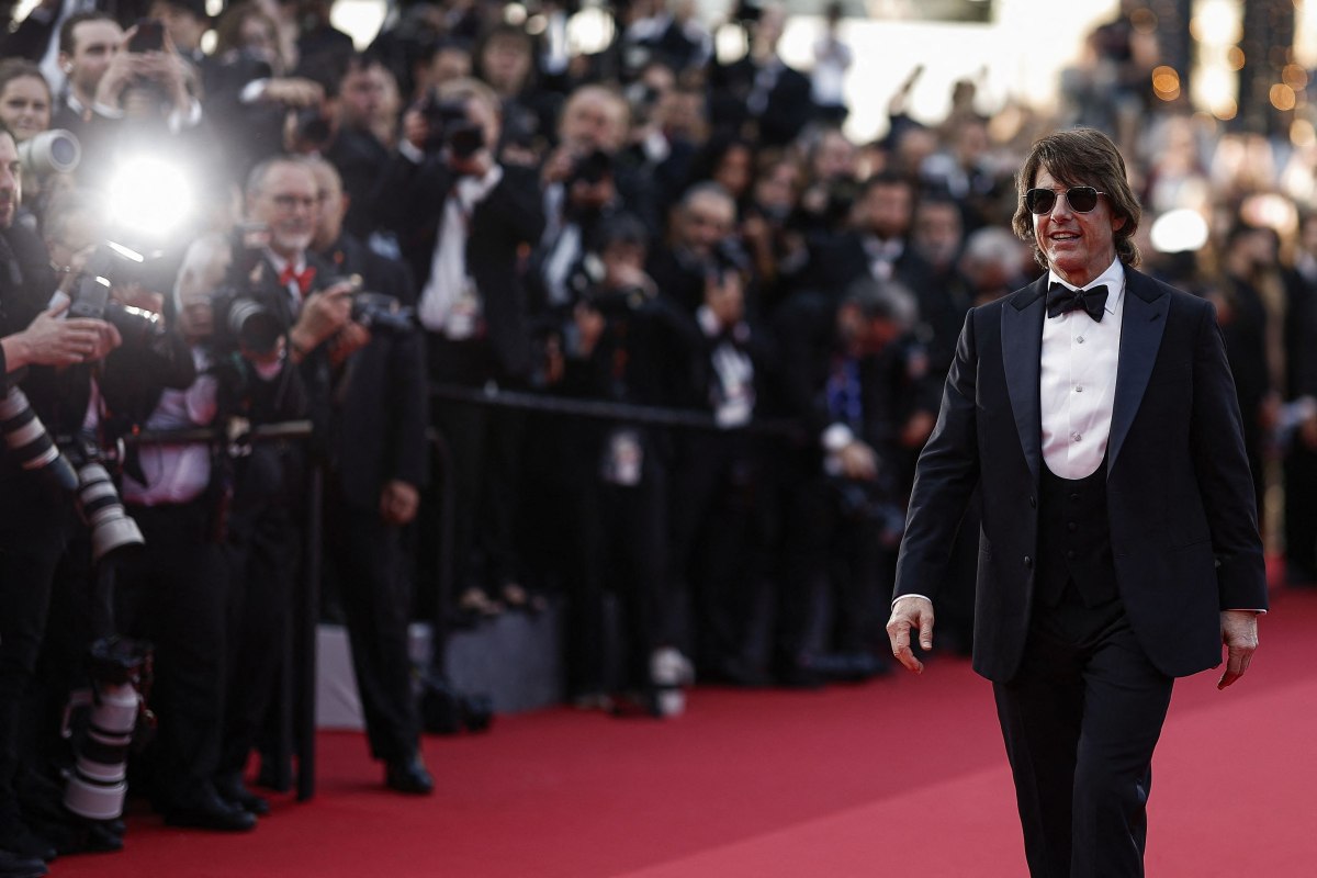 Η βόλτα που το έκανε επίσημο: Ο Τομ Κρουζ και η Άνα ντε Αρμάς είναι ζευγάρι και με τη βούλα