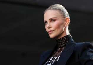 Σαρλίζ Θερόν: Mόλις έκανα σεξ με έναν 26χρονο, ήταν πραγματικά καταπληκτικό!