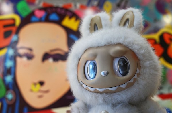 Labubu: Η μανία, η μόδα και ο αρχαίος δαίμονας από τη Μεσοποταμία