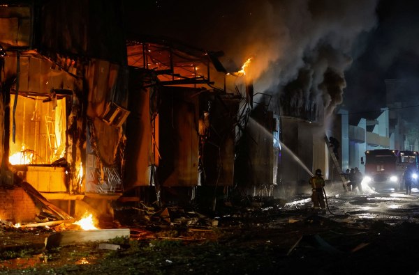 Ουκρανία: Οι διορισμένες από τη Μόσχα αρχές ανακοίνωσαν ότι ελέγχουν πλήρως το Λουγκάνσκ