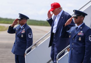 Τραμπ: Το «μεγάλο, όμορφο νομοσχέδιο» πέρασε στον πόντο από τη Γερουσία – Τα εμπόδια παραμένουν