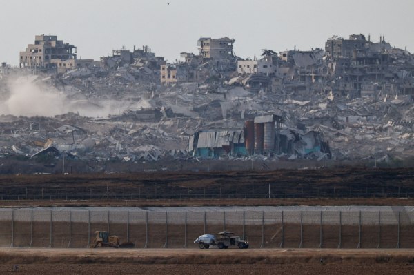 Τραμπ: Απειλές στη Χαμάς να δεχθεί 60ήμερη εκεχειρία – «Συμφώνησε το Ισραήλ», κανένα σχόλιο από το Τελ Αβίβ