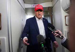 Ο Τραμπ έχει κηρύξει πόλεμο στα ΜΜΕ – Και κερδίζει