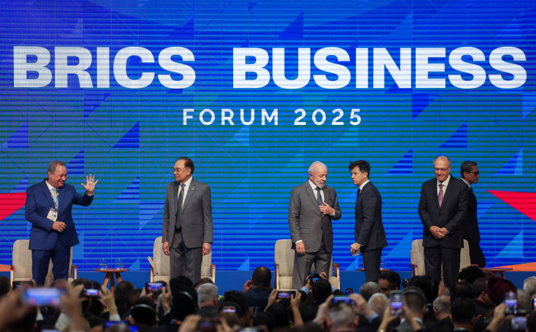 Οι υπουργοί Οικονομικών των BRICS διατυπώνουν ενιαία πρόταση για τις μεταρρυθμίσεις του ΔΝΤ