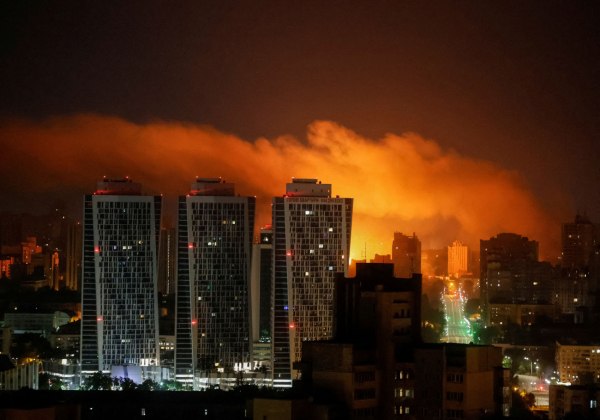 Ζελένσκι: Η Ρωσία εκτόξευσε 18 πυραύλους και 400 drones εναντίον της Ουκρανίας στη διάρκεια της νύκτας