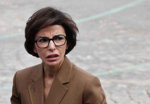 Ρασίντα Ντατί: Η υπουργός Πολιτισμού της Γαλλίας θα βρεθεί στο εδώλιο για διαφθορά