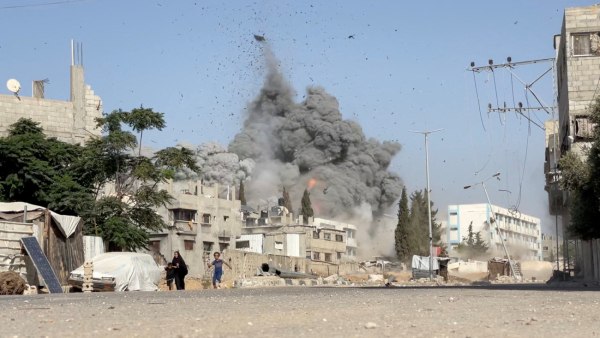 Γάζα: Το Ισραήλ επεκτείνει τις χερσαίες επιχειρήσεις του στα κεντρικά – Εξέδωσε εντολή εκκένωσης