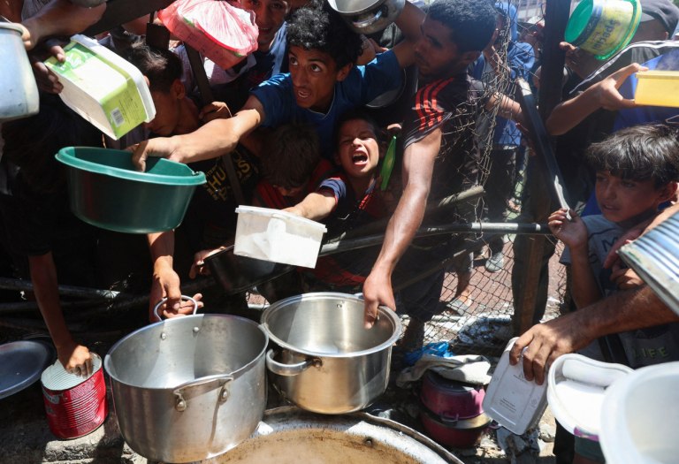 Γάζα: Πάνω από 1,5 εκατομμύριο κινδυνεύει από οξύ υποσιτισμό ή πείνα – Ξεπέρασαν τις 59.000 οι νεκροί