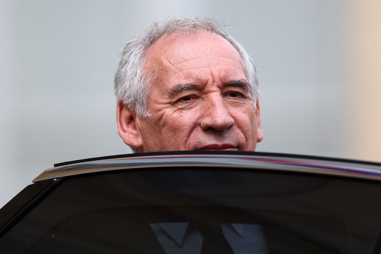 Μπαϊρού: Μια σκοτεινή μέρα για την Ευρώπη η συμφωνία ΕΕ – ΗΠΑ