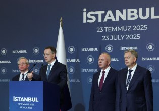 Κωνσταντινούπολη: Συμφωνήθηκε νέα ανταλλαγή αιχμαλώτων – «Όχι» Μόσχας για διαπραγμάτευση Ζελένσκι-Πούτιν