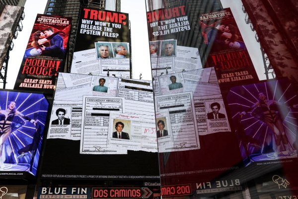 Πώς η υπόθεση Έπσταϊν διχάζει την διαδικτυακή κοινότητα των Maga συνωμοσιολόγων