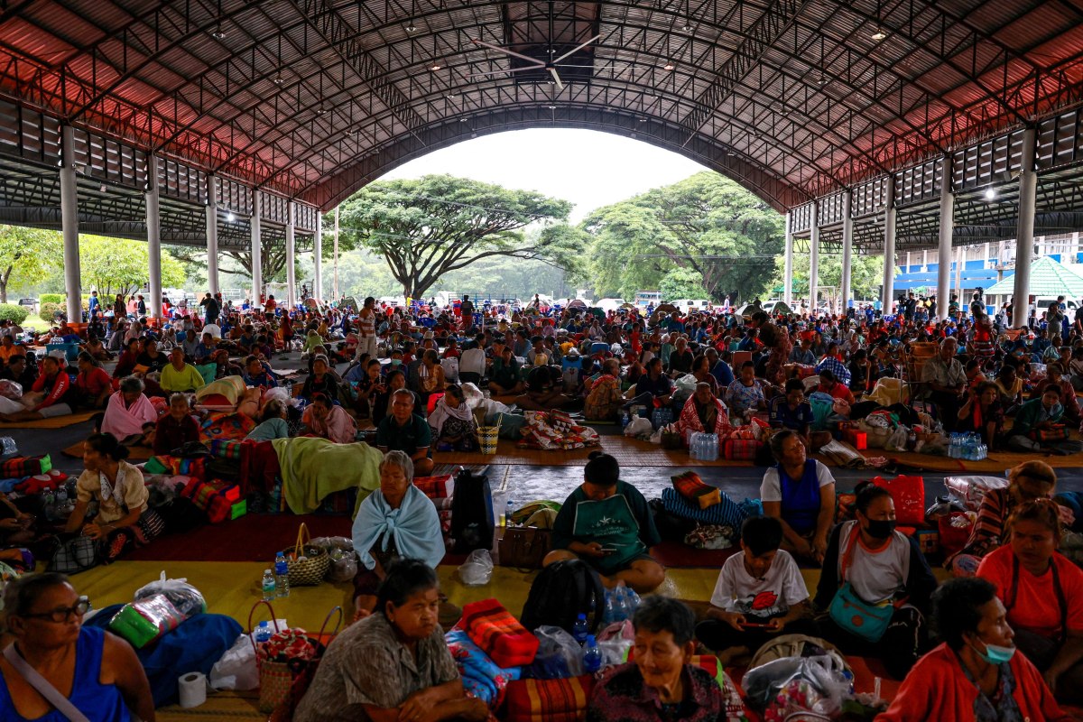 Ταϊλάνδη και Καμπότζη συνεχίζουν τις αιματηρές μάχες παρά την πρόταση των ΗΠΑ για κατάπαυση του πυρός