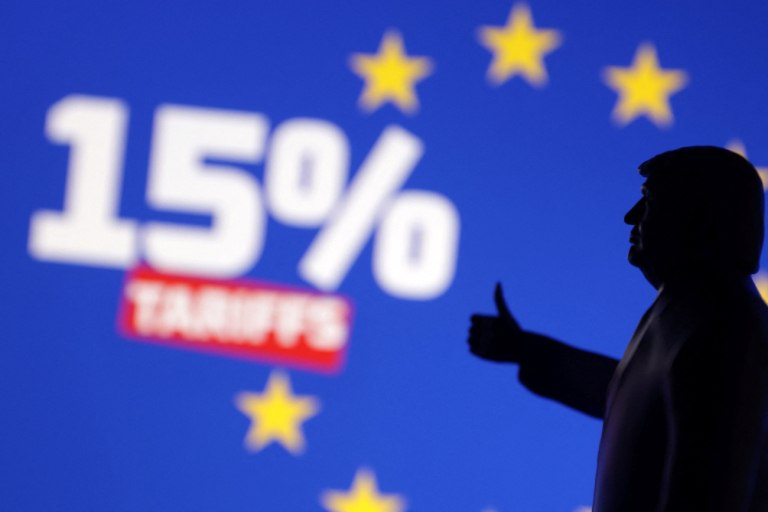 Συμφωνία ΕΕ-ΗΠΑ: Πλήγμα στην απασχόληση και τους μισθούς βλέπουν τα ευρωπαϊκά συνδικάτα