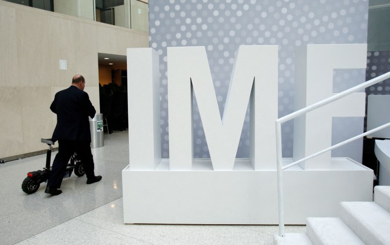 Ανατροπή από ΔΝΤ – Αναθεωρεί προς τα πάνω την παγκόσμια ανάπτυξη