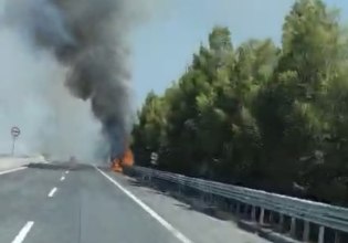 Φωτιά στην ΠΑΘΕ στο ύψος του Μακρυχωρίου – Ισχυρή δύναμη της Πυροσβεστικής