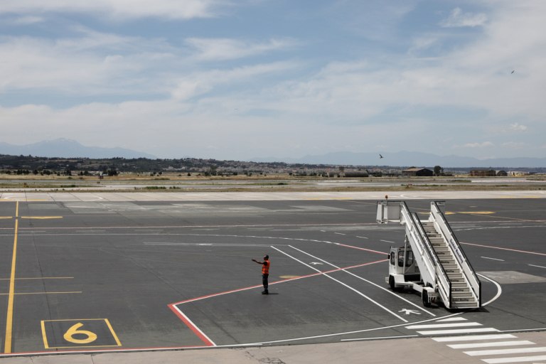 Θεσσαλονίκη: Ακινητοποιήθηκε πυροσβεστικό αεροσκάφος στον διάδρομο προσγείωσης του αεροδρομίου «Μακεδονία»