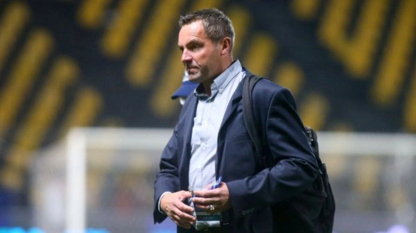 Το πλάνο του Λανουά για Ελληνες διαιτητές στα ντέρμπι