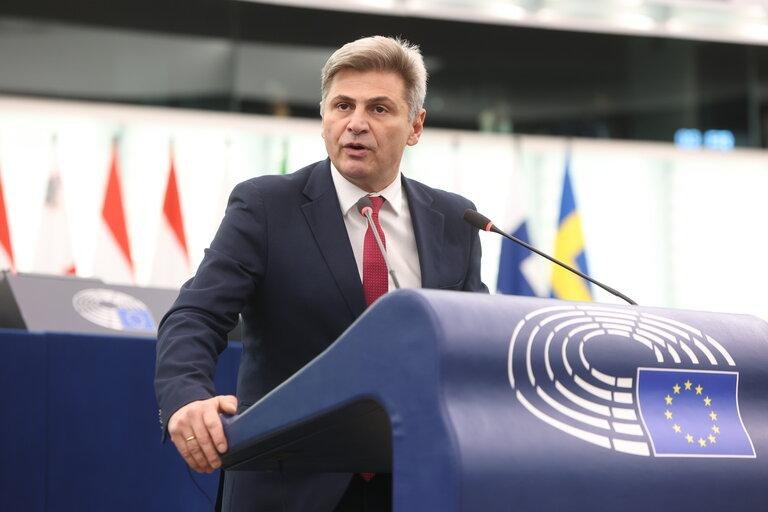 Φαραντούρης σε Κομισιόν: Όχι σε περικοπή κονδυλίων για αγροτική και περιφερειακή πολιτική στον προϋπολογισμό 2028-2034