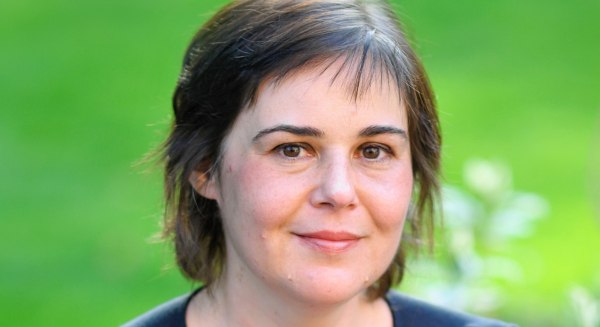 Ελευθερώστε τους όλους: Ένα φεμινιστικό κάλεσμα για την κατάργηση των φυλακών – Η Gwenola Ricordeau στο in