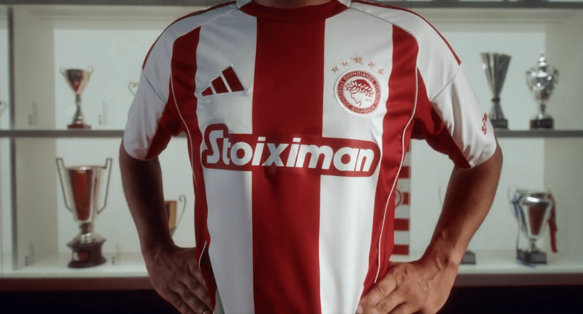 «Μαζί και πάλι, για νέες κορυφές»: Ο Ολυμπιακός παρουσίασε την εντός έδρας εμφάνιση της σεζόν 2025-26 στο νέο μουσείο! (vid)