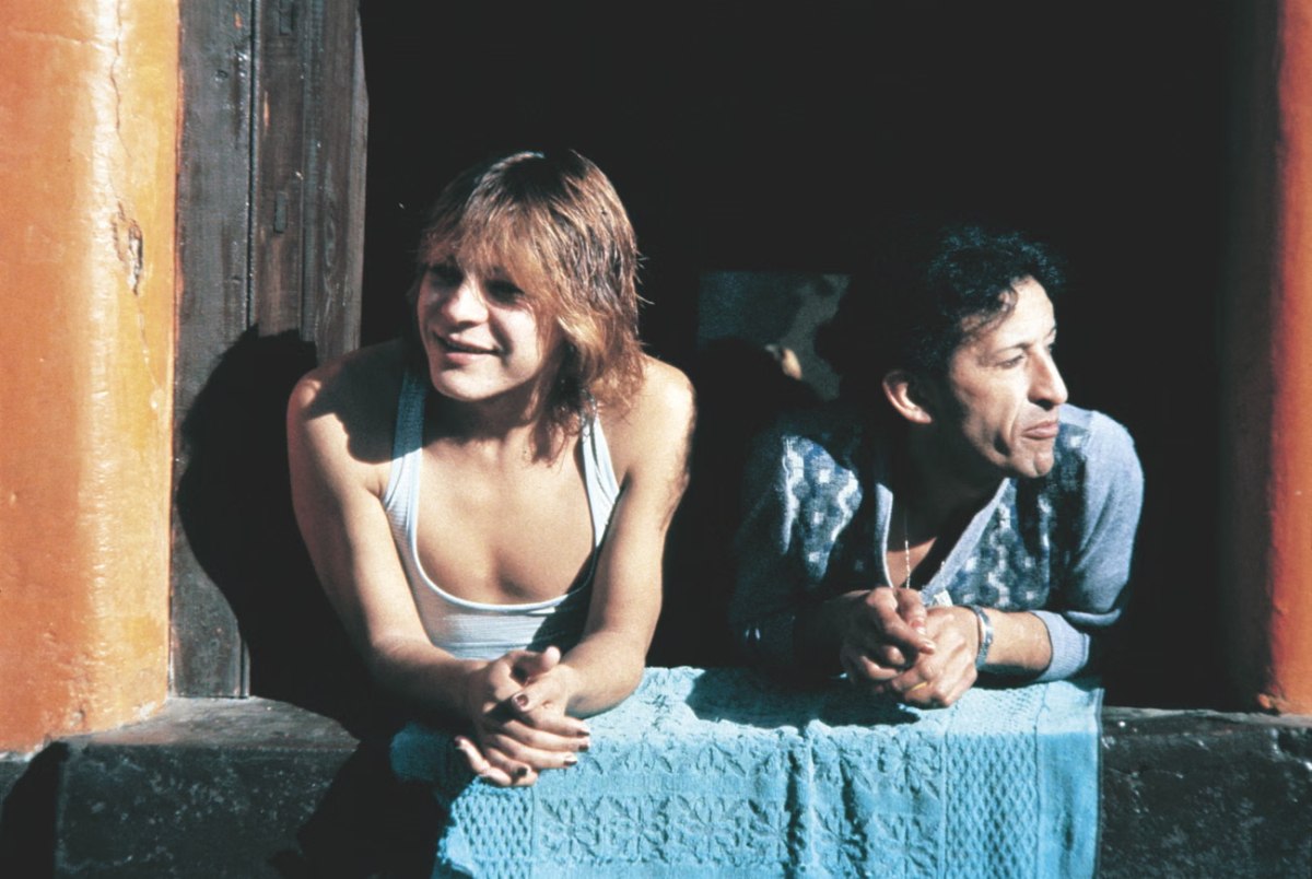 «Λογοκρίθηκα άγρια» – Η γυναίκα που φωτογράφισε τις τρανς σεξεργάτριες και τους αντιφρονούντες της Χιλής