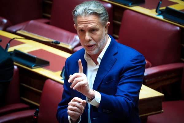 Γερουλάνος: Δεν παίζει σκάκι ο Μητσοτάκης στην εξωτερική πολιτική. Τάβλι παίζει, πλακωτό και χάνει