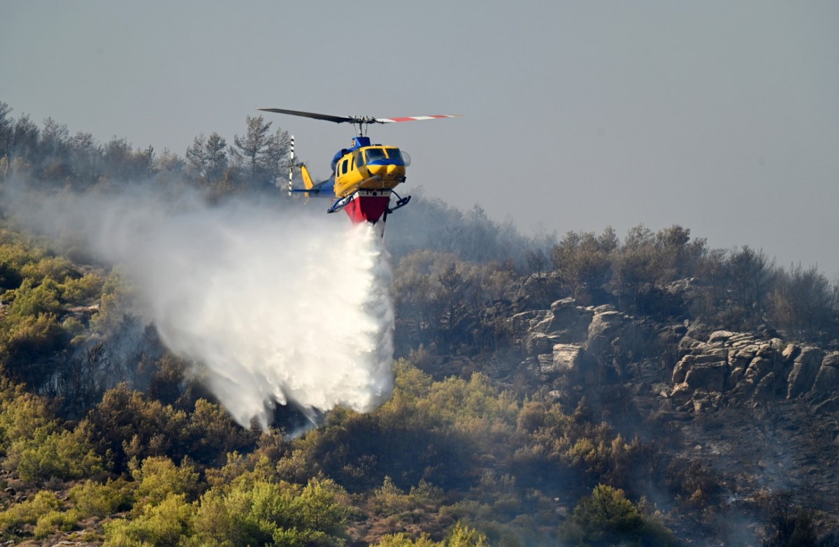 Πολύ υψηλός κίνδυνος πυρκαγιάς στη μισή χώρα την Κυριακή – Οι συστάσεις της Πολιτικής Προστασίας