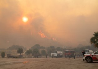Δασική πυρκαγιά στη Σμύρνη: Ένας κατάκοιτος 81χρονος έχασε τη ζωή του