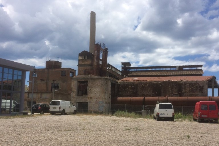 Η καμινάδα του Πύργου ανάβει ξανά