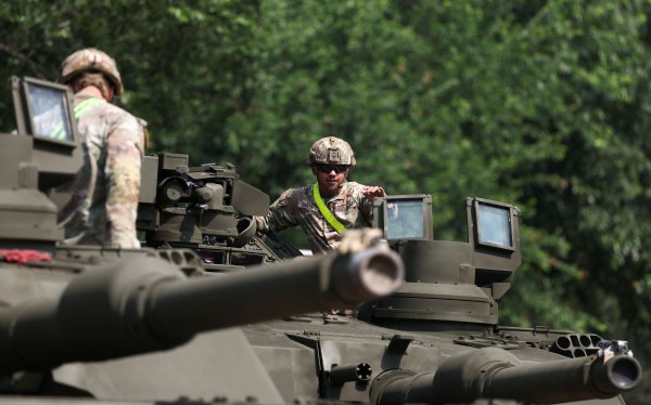 Γιατί η αύξηση των αμυντικών δαπανών δεν είναι το τίμημα για την ειρήνη και την ευημερία;