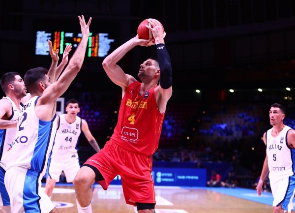 «Ο Παναθηναϊκός θα μπορούσε να ενδιαφερθεί για τον Βούτσεβιτς»