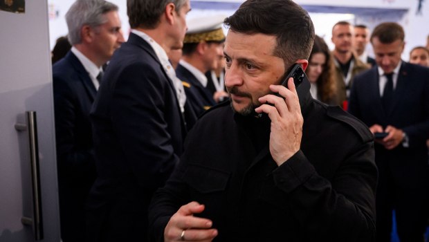 Ο Ζελένσκι προτείνει νέο γύρο ειρηνευτικών διαπραγματεύσεων με την Ρωσία την επόμενη εβδομάδα