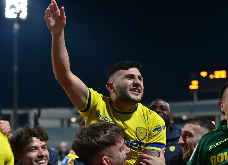 «Στην ΑΕΛ ο Φακούντο Πέρες που έπαιξε στον Παναιτωλικό»