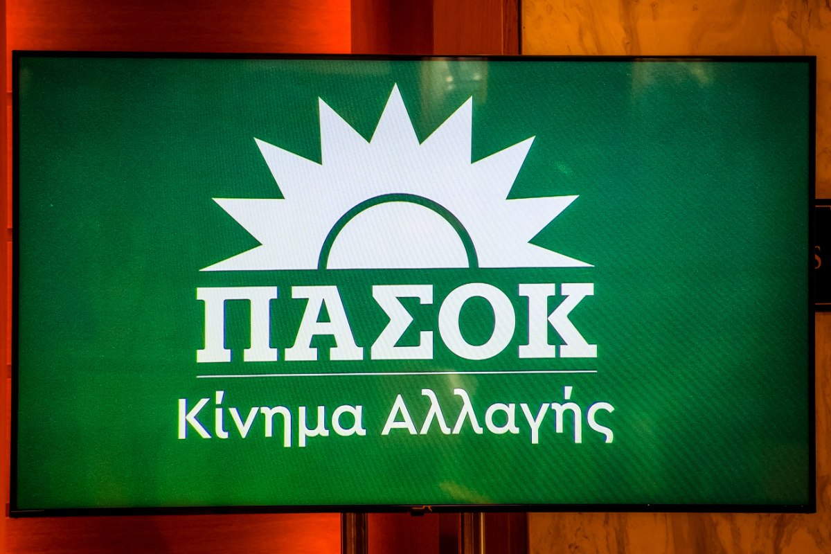 Μάντζος: Τοξικό να ομνύεις στη Δημοκρατία και την ίδια ώρα να θάβεις δικογραφίες της ευρωπαϊκής εισαγγελίας