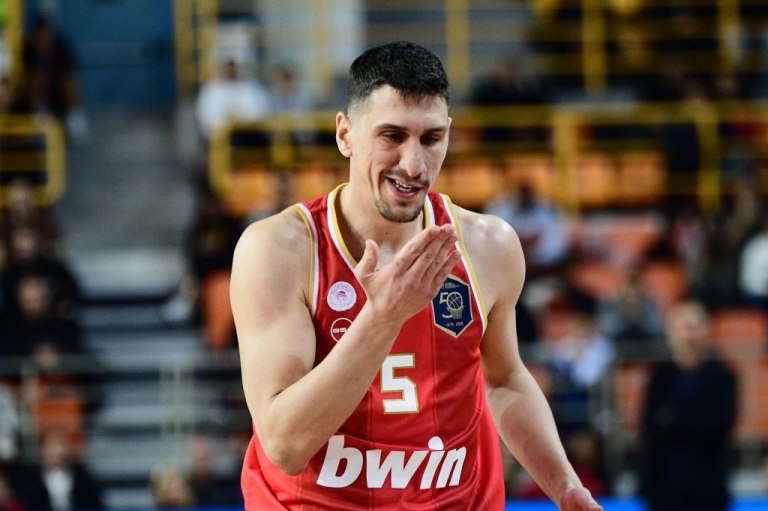 Ολυμπιακός: Η ώρα της απόφασης για Λαρεντζάκη – Κρίνεται η παραμονή του