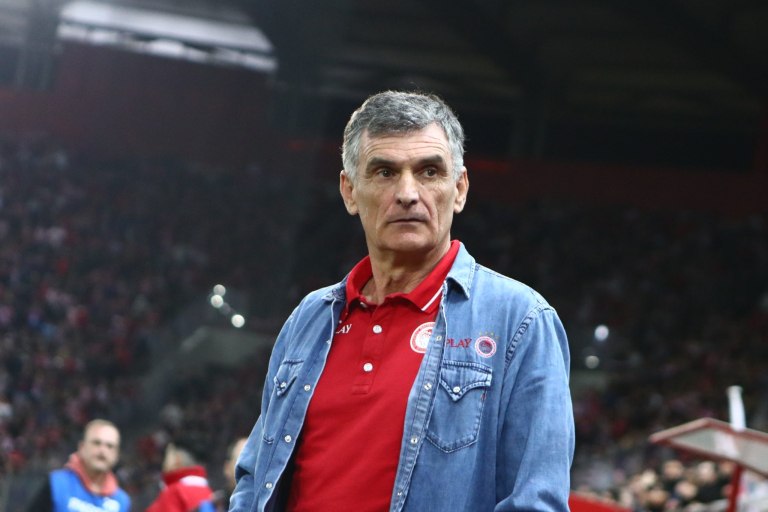 Κορυφαίος προπονητής ο Μεντιλίμπαρ: Κυρίαρχος στις βραβεύσεις ο Ολυμπιακός