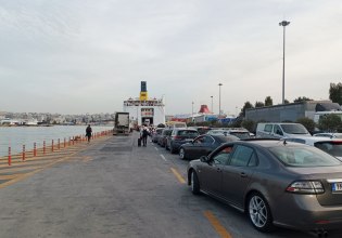 Ανδρουλάκης στο Tik Tok: Οι μισοί Έλληνες δεν μπορούν να κάνουν διακοπές – Μεγάλη ακρίβεια στα ακτοπλοϊκά