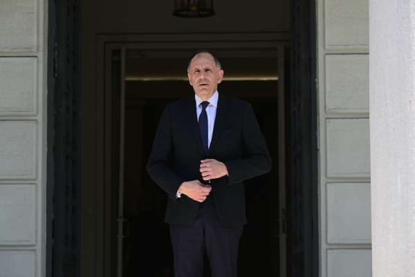 Συνάντηση Γεραπετρίτη με Χαφτάρ στη Βεγγάζη – Τα ζητήματα που συζητήθηκαν