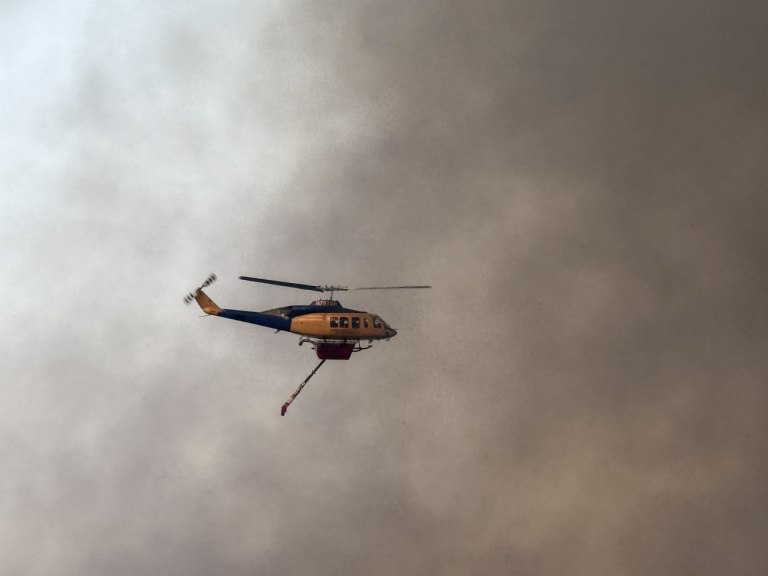 Φωτιά στο Γαρδίκι Θεσπρωτίας – Ήχησε το 112 για εκκενώσεις περιοχών, στη μάχη εναέρια