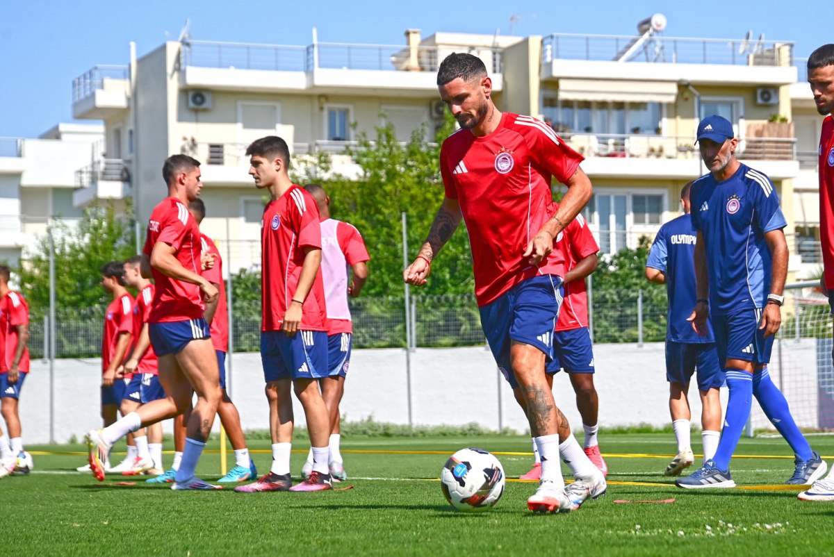 Ολυμπιακός: Δείτε τα καλύτερα στιγμιότυπα από την επιστροφή στις προπονήσεις (vids)