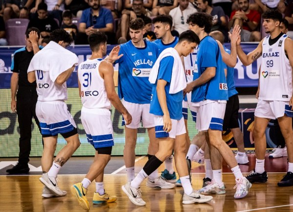 Κώστας Παπαδόπουλος (προπονητής Εθνικής U20): «Αυτό που έγινε σήμερα μπορεί να μας προσγειώσει στη συνέχεια»