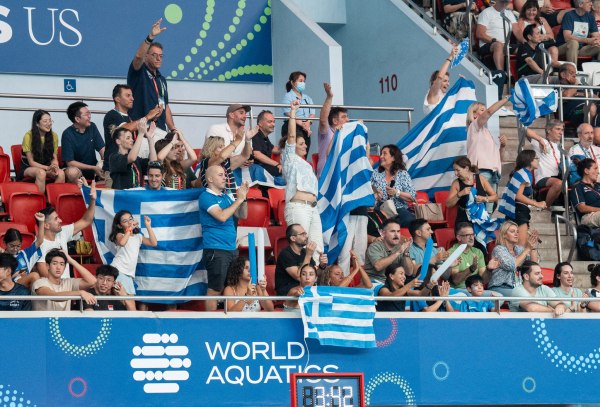 Γράφει Ιστορία το ελληνικό πόλο: Για πρώτη φορά οι Εθνικές ανδρών και γυναικών ταυτόχρονα σε ημιτελικά