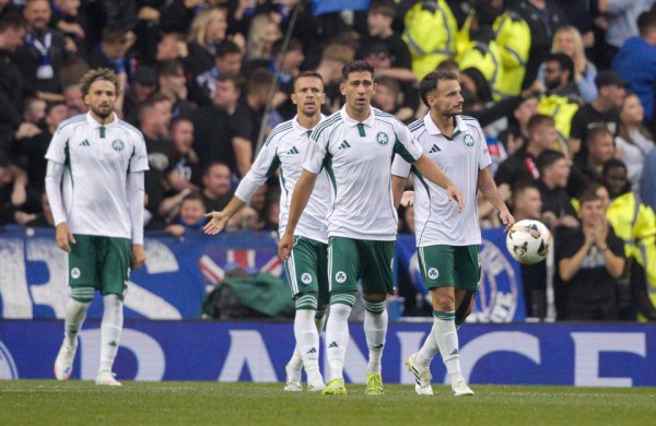 Η αποβολή του Βαγιαννίδη και το 2-0 της Ρέιντζερς (vids)